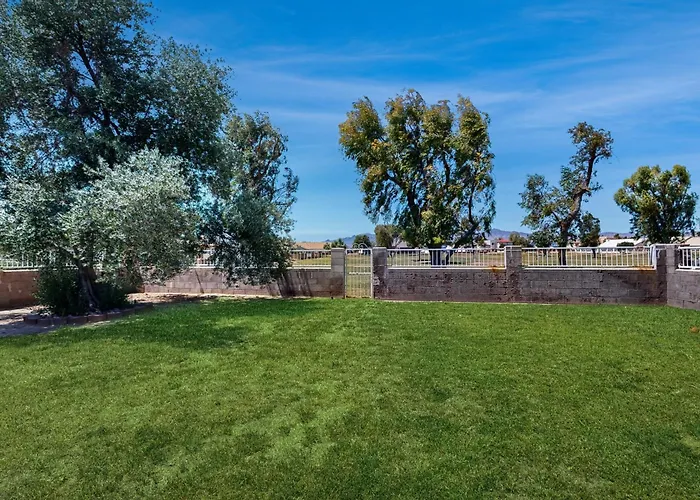 Dog-friendly With Beautiful Patio, Bikes Holiday home Mojave City